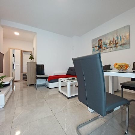 Apartments Leon 2 Novigrad Istria Eksteriør billede