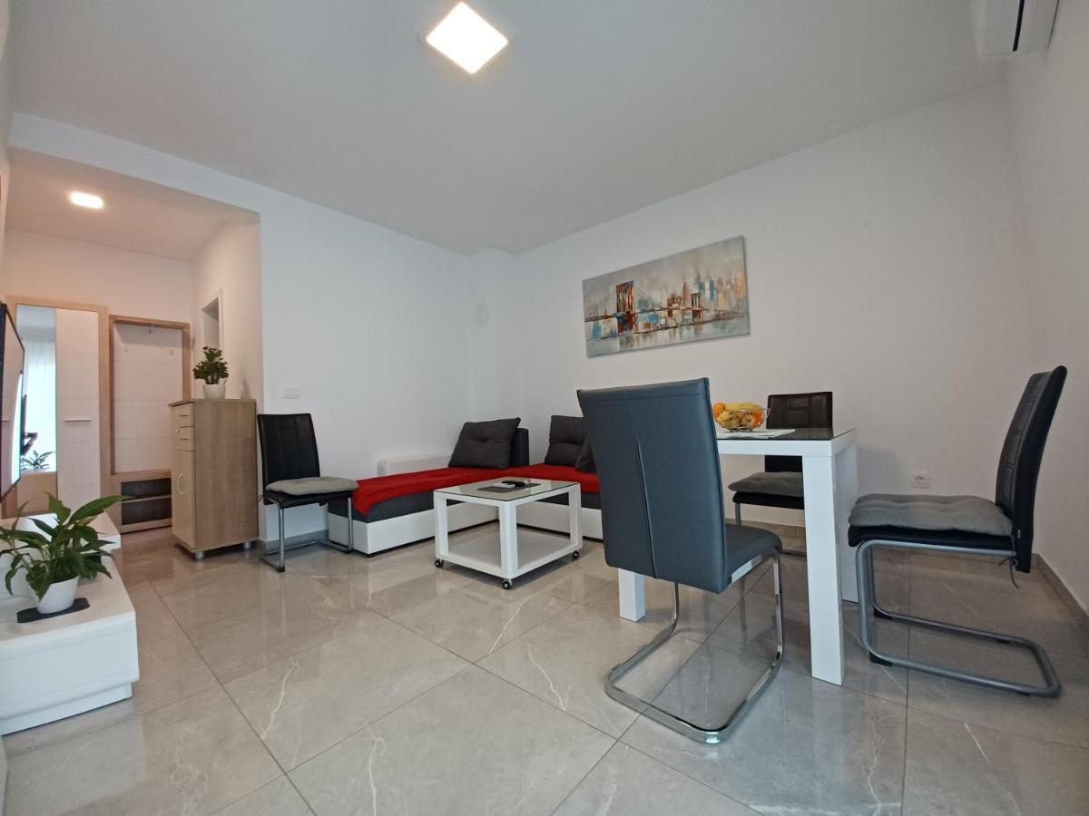 Apartments Leon 2 Novigrad Istria Eksteriør billede