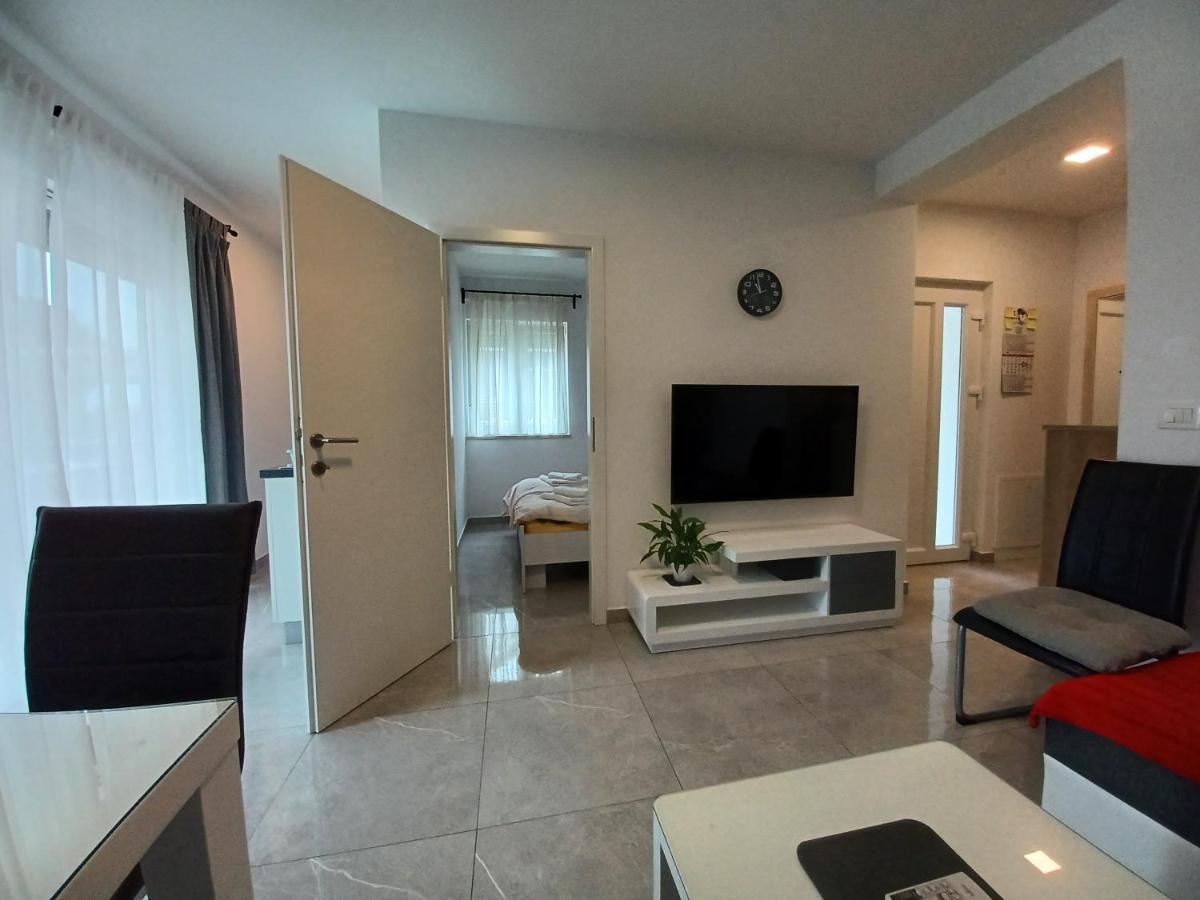 Apartments Leon 2 Novigrad Istria Eksteriør billede
